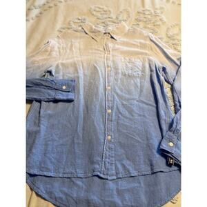 IZOD Women!s Blue Ombré Shirt S/P